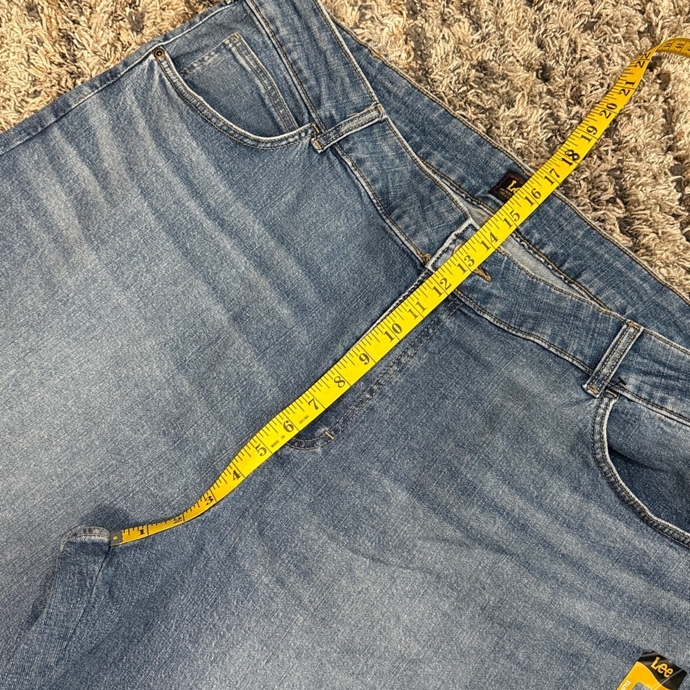 Lee Women's light wash wide leg trouser Jeans sz 28 long - Picture 9 of 11